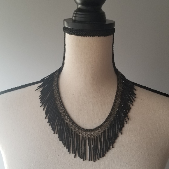 ⚜ Black Fringes Statement Necklace ⚜ - Picture 2 of 9